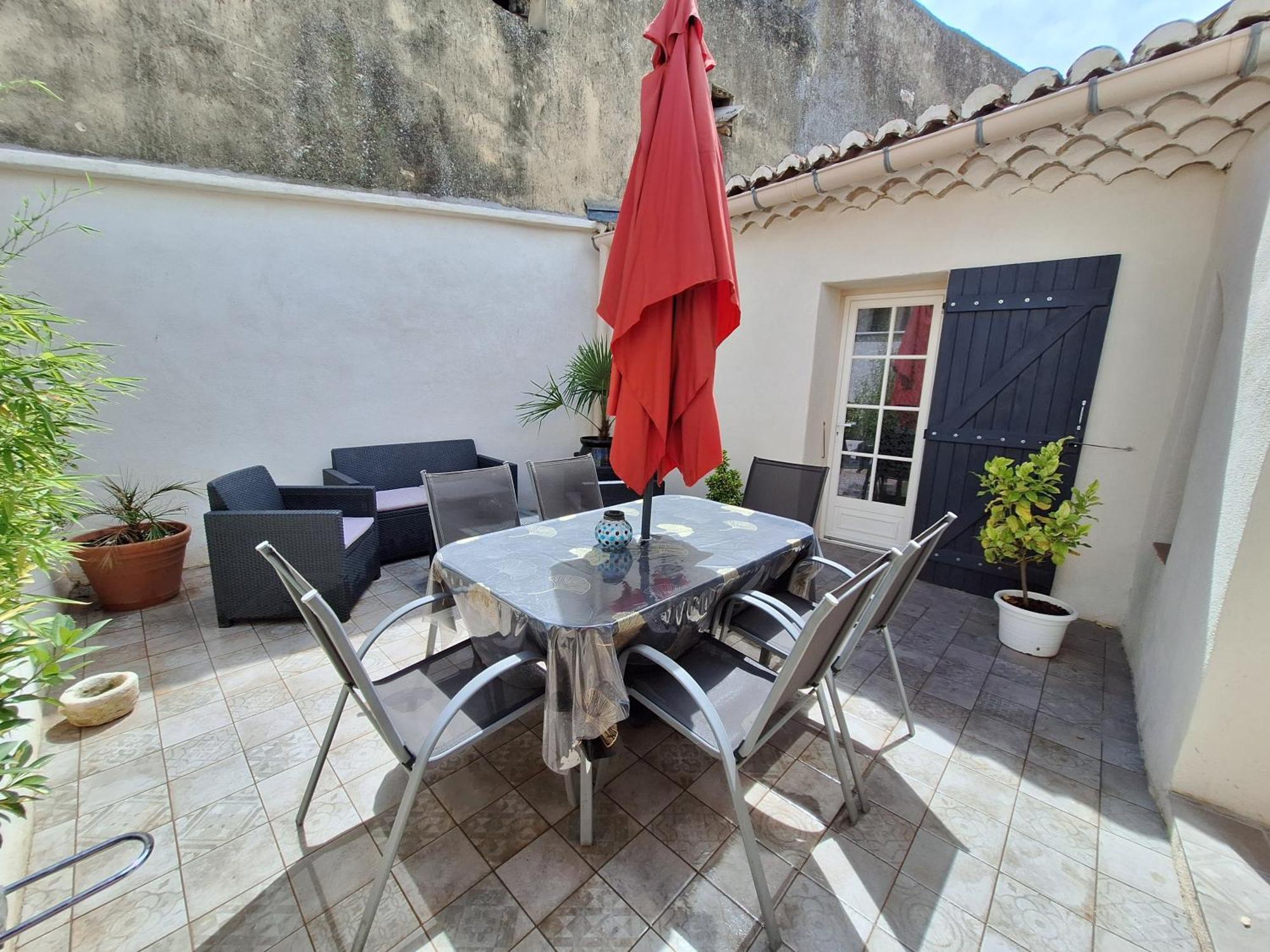 La Bonbonniere Gite De Charme Avec Jacuzzi Malaucène Exterior foto